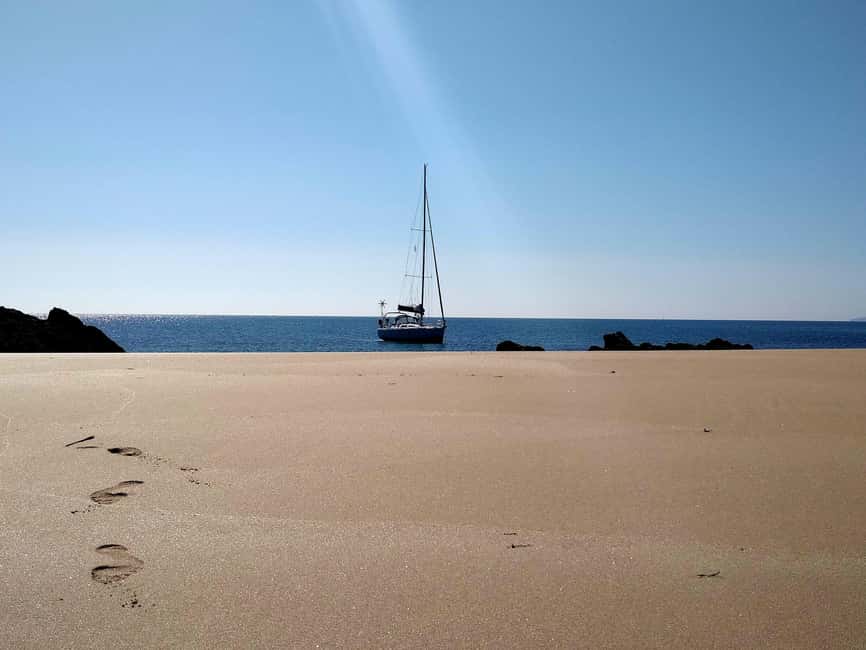 From La Trinité to Houât: a relaxing getaway on a private sailboat - Setting Sail from La Trinité-sur-Mer to Scenic Brittany Coastlines