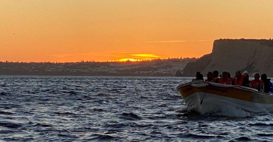 From Lagos: private Ponta da Piedade Sunset Cruise - Exploring the Stunning Caves of Ponta da Piedade