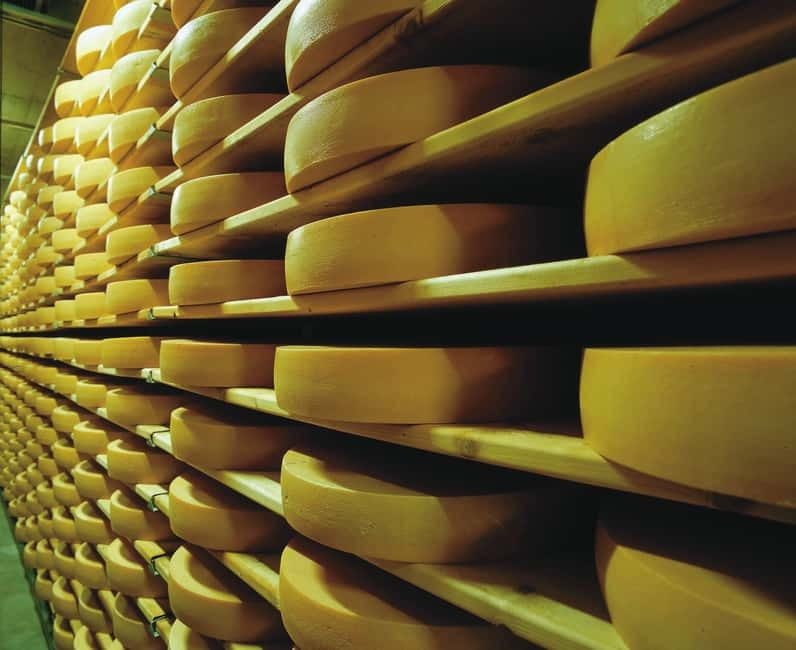 From Lausanne: Gruyères Tour with Train, Chocolate & Cheese - Starting from Lausanne at Vennes Metro Station