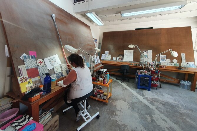 From Lisboa: Arrábida, Azeitão, Setúbal, Palmela Small-Group Tour - Exploring Azeitão: The Heart of Local Flavors and Traditional Crafts