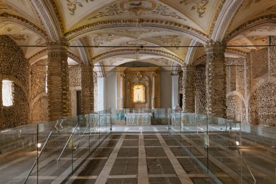 From Lisbon: Évora and Monsaraz with Alentejo Wine Tasting - Exploring Évora’s UNESCO Heritage Sites