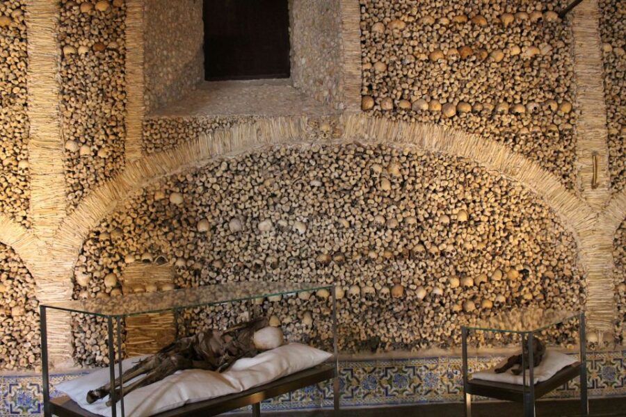 From Lisbon: Évora Private Historic Discovery Tour - Exploring Évora’s UNESCO World Heritage Charm