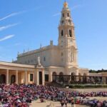 From Lisbon: Fátima, Batalha, Nazaré and Óbidos Day Tour - Visiting the UNESCO-listed Batalha Monastery