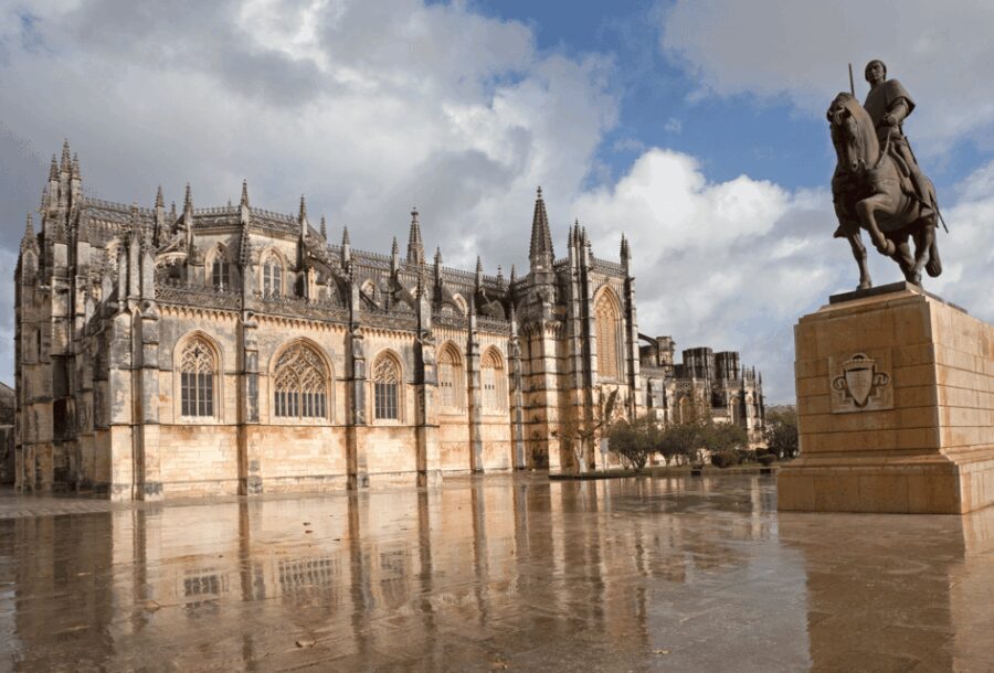 From Lisbon: Fátima, Batalha, Nazaré, and Óbidos  Small groups - Exploring the Sanctuary of Our Lady of Fátima