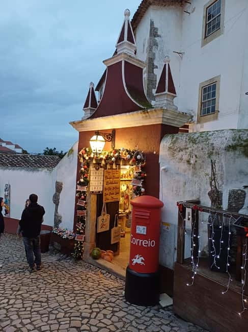 From Lisbon: Óbidos Christmas Village day trip - Exploring Óbidos Castle and Its Medieval Walls