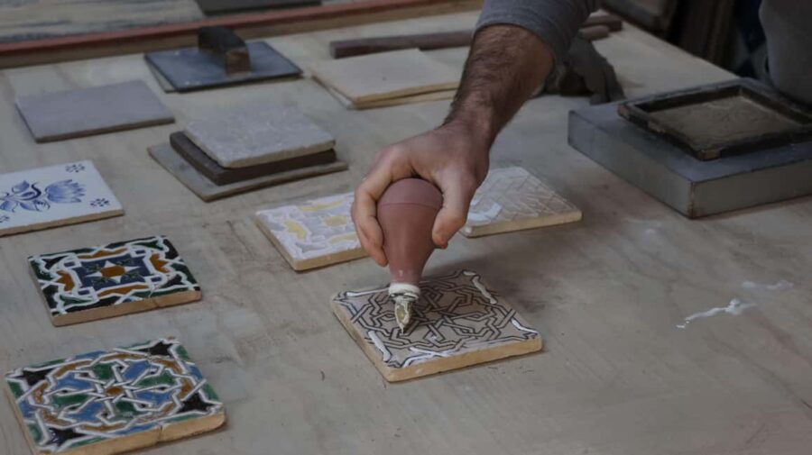 From Lisbon: Private Arrábida Natural Park with Wine Tasting - Scenic Drive to the Christ the King Monument