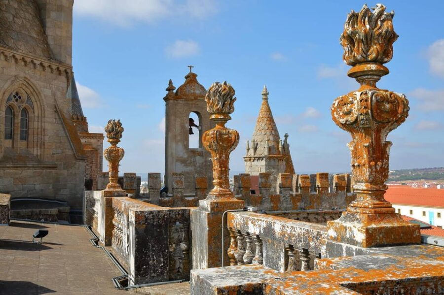 From Lisbon: Private Évora and Monsaraz Day Trip - Easy Pickup and Comfortable Transportation from Lisbon