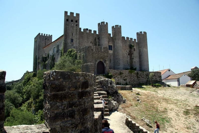 From Lisbon: Private Medieval Castles Day Tour - Exploring the Castles and Towns of the Norte Region