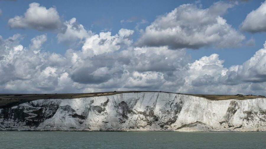 From London: Canterbury & White Cliffs of Dover Tour - Departure Point and Group Size