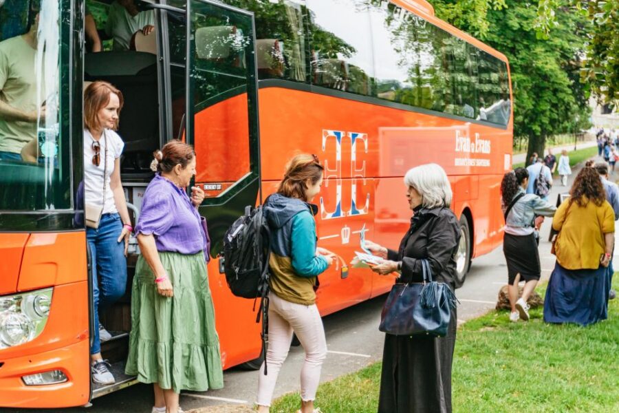 From London: Leeds Castle, Canterbury Cathedral & Dover - The Charm of Leeds Castle and Its Gardens