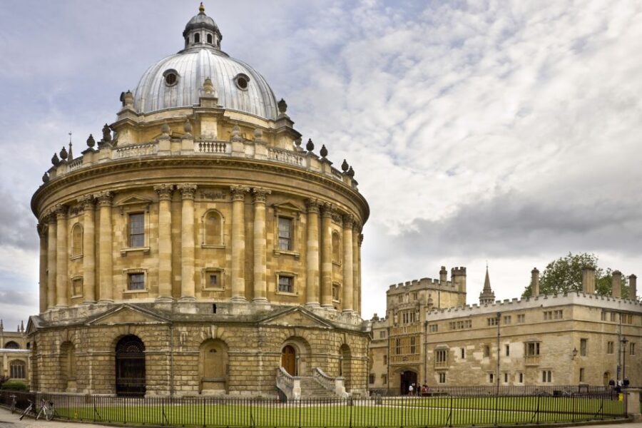 From London: Oxford & Cambridge Day Tour - From London to the ‘City of Dreaming Spires’ Oxford