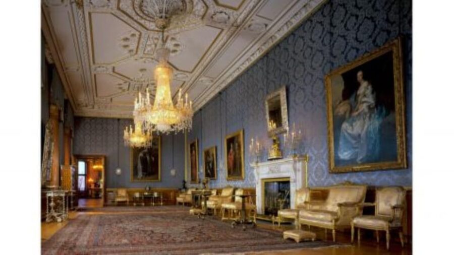 From London: Windsor, Stonehenge & Bath Private Car Tour - Windsor Castle: The Heart of British Royalty