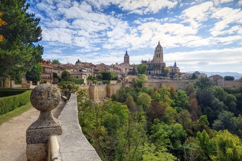 From Madrid: Segovia Guided Afternoon Tour - From Madrid to Segovia: A Comfortable Bus Ride
