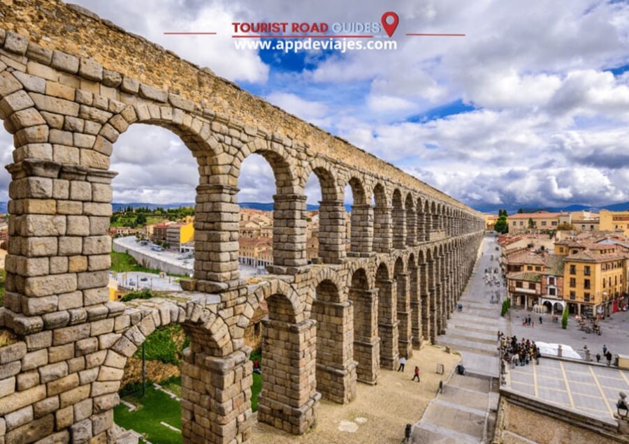 From Madrid: Tour Private Toledo & Segovia - The Journey from Madrid to Toledo: Exploring the "City of Three Cultures"