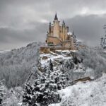 From Madrid: Travel through Segovia and Ávila in a small group - Visiting the Alcázar of Segovia: Fairy-Tale Castle and More
