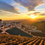 From Málaga: El Saltillo Gorge and White Village Hiking Tour - Trekking Through the El Saltillo Gorge