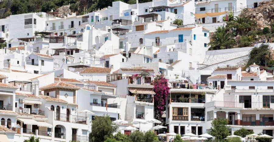From Malaga: Nerja and Frigiliana Tour - Starting Your Day with Pickup and Travel in Comfort