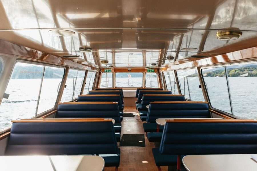 From Manchester: Lake District Bus Tour & Windermere Cruise - The Scenic Boat Cruise on Lake Windermere