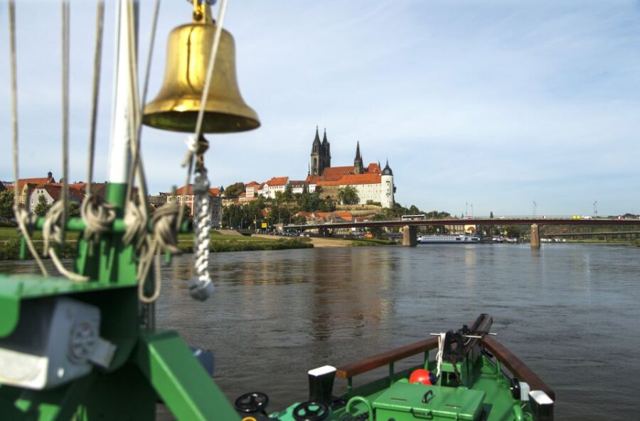 From Meissen: Paddle Steamer Tour to Dresden - The Unique Charm of the Paddle Steamer Vessel
