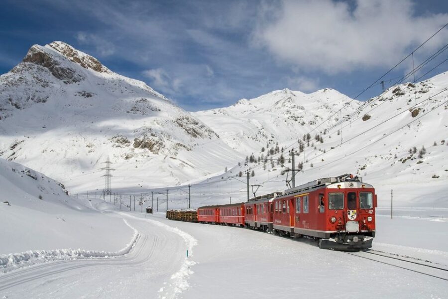 From Milan: Lake Como Cruise, St. Moritz & Bernina Red Train - Starting at Milan’s Piazza 4 Novembre