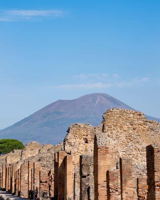 From Naples: Pompeii tour with ticket, guide, and transfer included - The Guides: Knowledgeable, Friendly, and Engaging