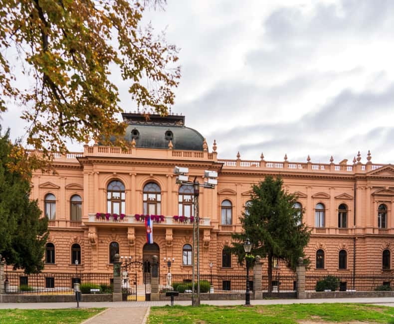 From Novi Sad: Sremski Karlovci and Krusedol Monastery Tour - Discovering the Main Square and Iconic Landmarks in Sremski Karlovci
