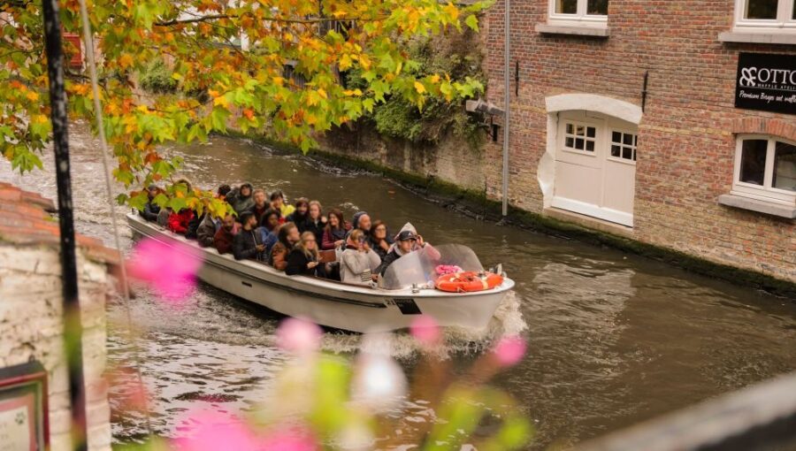 From Paris: Day Trip to Bruges with Optional Seasonal Cruise - Exploring Bruges’ Medieval Heart and Historic Sites