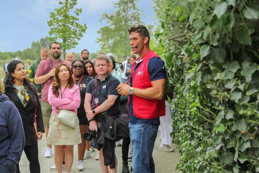 From Paris: Mont Saint-Michel Tour with Hotel Pickup Service - Exploring the Iconic Mont Saint-Michel Abbey and Gothic Architecture