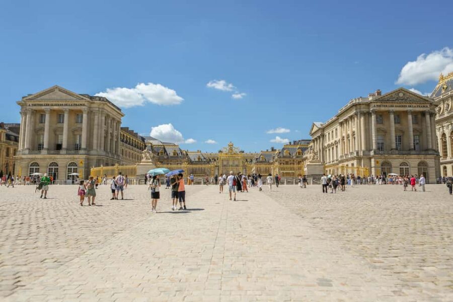 From Paris: Versailles Guided Tour with Skip-the-Line Entry - Exploring the Palace Highlights