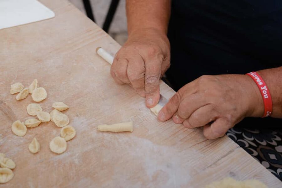 From Polignano: Guided tour of Bari through the streets of pasta with pick-up - Starting Point at Via Grazia Deledda in Polignano a Mare