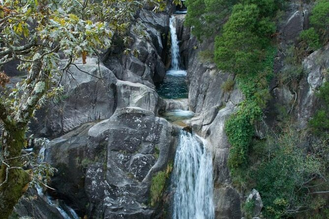 From Porto: Gerês national Park Waterfalls with luch - Meeting Point and Logistics in Porto