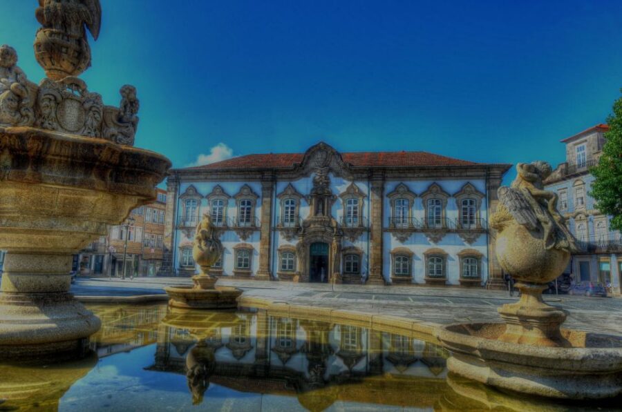 From Porto: Private Braga and Guimarães Tour with Pickup - Visiting the Sanctuary of Bom Jesus do Monte