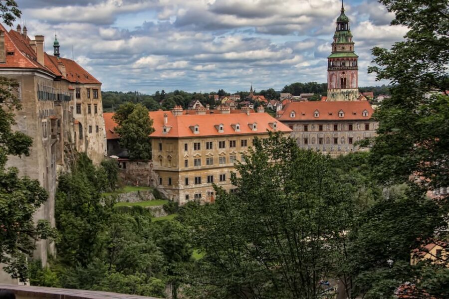 From Prague: eský Krumlov Full-Day Guided Tour - Starting Point and Transportation from Prague