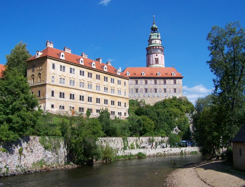 From Prague: Full-Day Trip to eský Krumlov - Practical Details: Meeting Points, Transport, and Accessibility