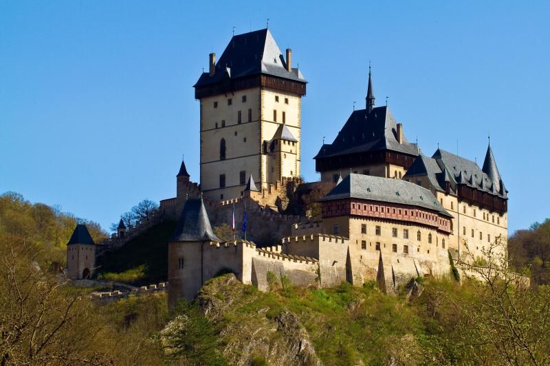From Prague: Karlstejn Castle Skip-the-Line Ticket and Tour - Exploring Karlstejn’s Towering Structures