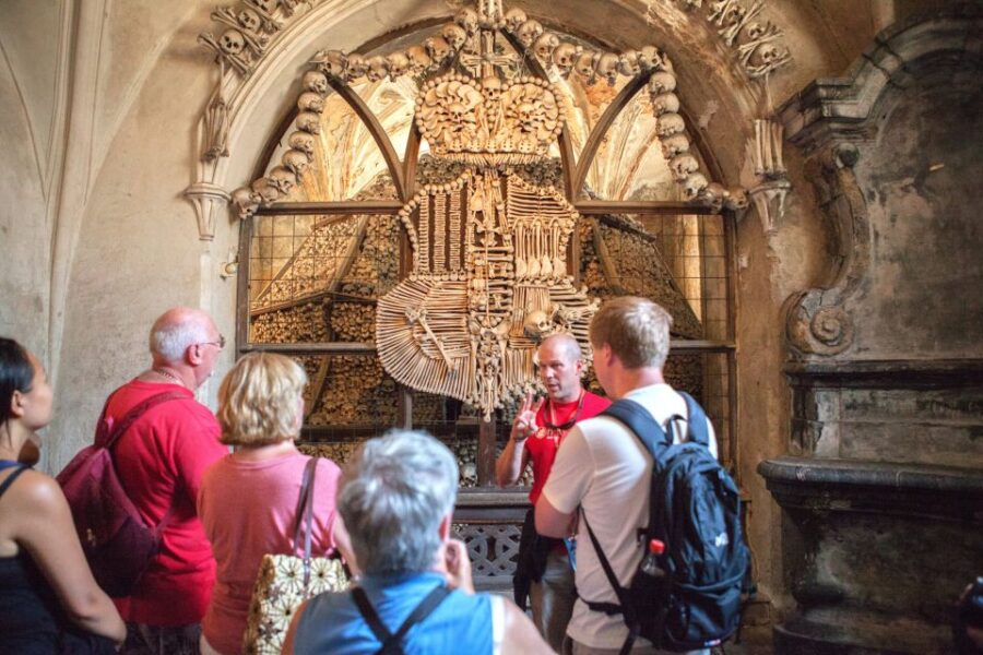 From Prague: Kutna Hora UNESCO Site Tour with Bone Chapel - Exploring Kutná Hora’s UNESCO Sights