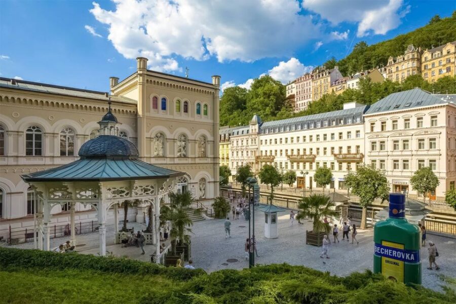 From Prague: One day trip to Karlovy Vary - Transportation and Group Size Options