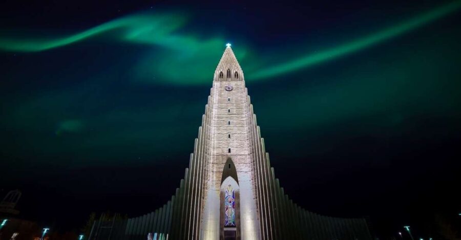 From Reykjavik: Private Northern Lights Tour - Exclusive Access to Secluded Viewing Locations