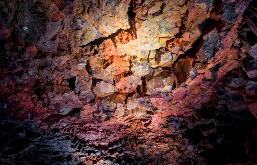 From Reykjavik: Raufarhólshellir Lava Tunnel Tour - What Makes Raufarhólshellir a Unique Lava Cave