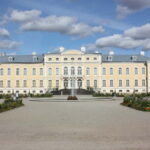 From Riga to Vilnius with Sightseeing Stops Top Private Tour - Discover Bauska Castle’s Military Architecture and Scenic Surroundings