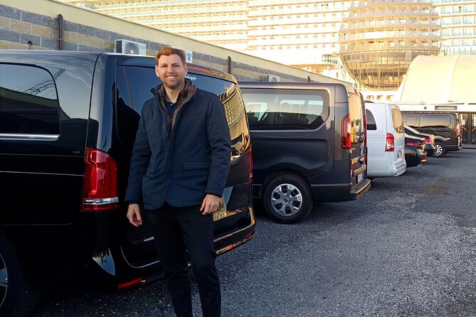 From Rome City to Rome Fiumicino Airport (FCO) Private Transfer - Pickup and Meeting Points in Rome