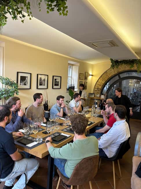 From Rome: tasting tour in cellar immersed between vineyards - Tasting the Main Wines: Heredio Frascati and Roma Red