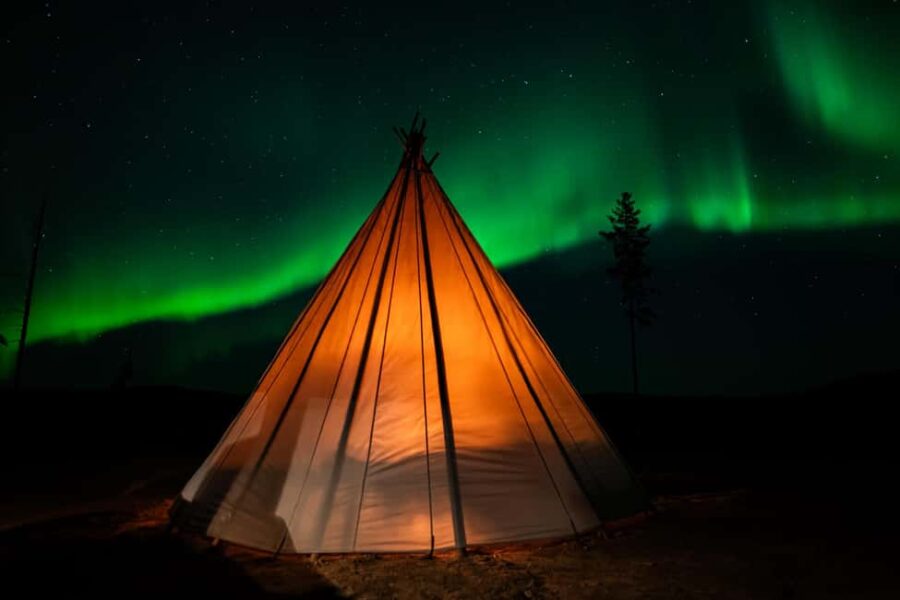 From Rovaniemi: Northern Lights Tour by Van - Pickup and Meeting Points in Rovaniemi