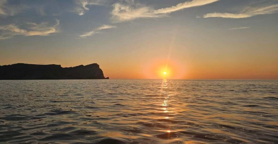 From Sant Elm: kayak tour into the sunset - picnic included - From Sant Elm to the Majestic Sunset Viewpoint