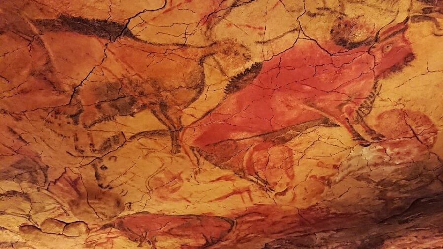 From Santander: Santillana del Mar & Altamira Museum Tour - Exploring the Altamira Museum and Paleolithic Art