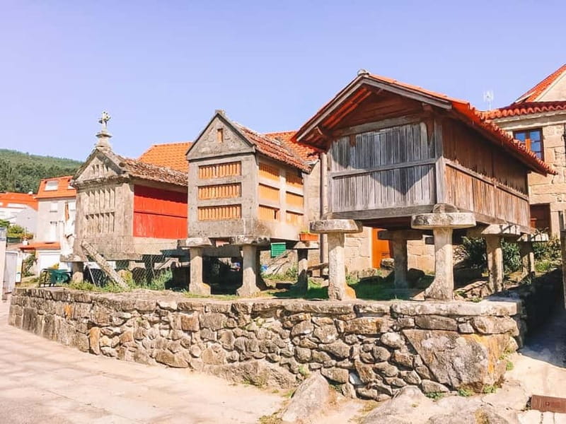 From Santiago: Rías Baixas Tour with boat trip and winery - The Unique Charm of Isla da Toxa