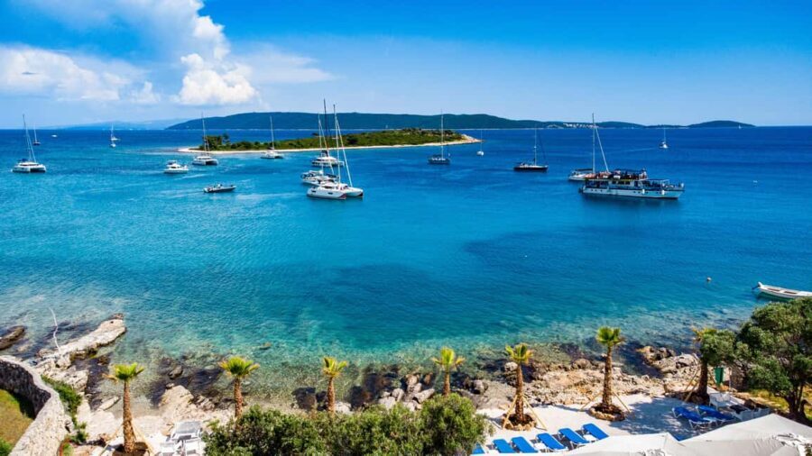 From Split: Blue Lagoon & 3 Islands Cruise with Lunch - What to Expect on the Cruise