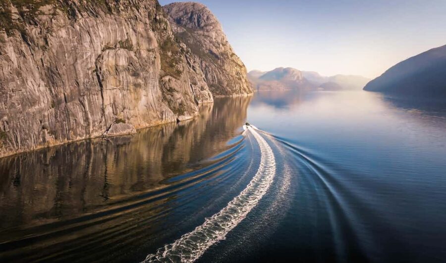 From Stavanger: Lysefjord RIB Boat Tour with Boathouse Visit - High-Speed RIB Ride Through Lysefjord