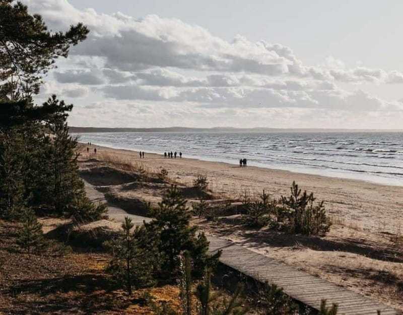 From Tallinn: Narva and Narva-Jõesuu Day Trip with Guide - Exploring Narva’s Historic Castles and Fortresses