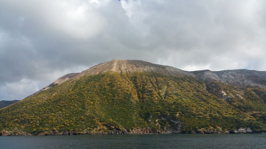 From Taormina: Lipari and Vulcano Mini Cruise Aeolian Tour - The Boat Journey to Lipari and Vulcano